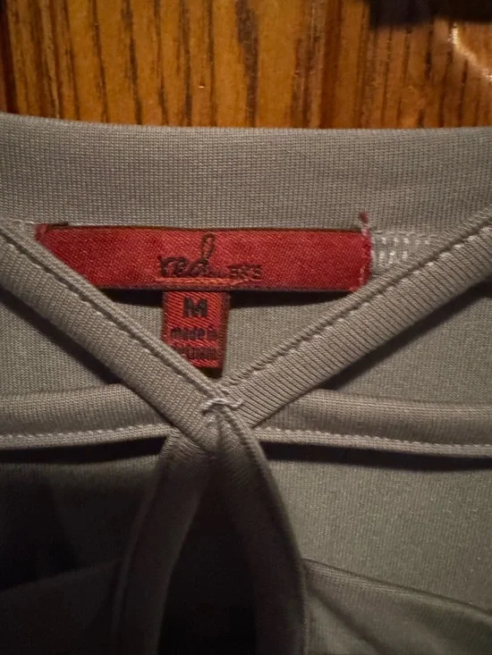 BKE Short Sleeve Top Women’s M NWOT Casual Boutique Style- Gray - Picture 5 of 5